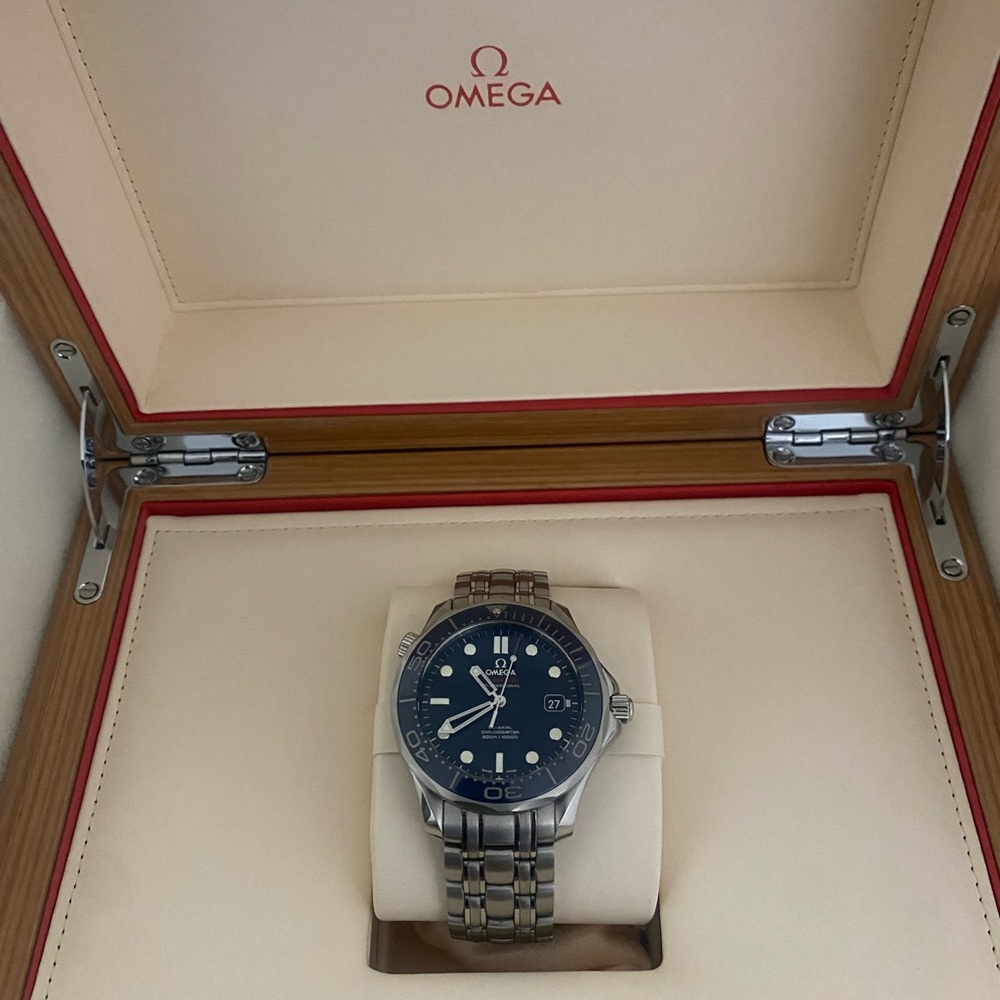 Pre owned Authentic Omega Seamaster 300